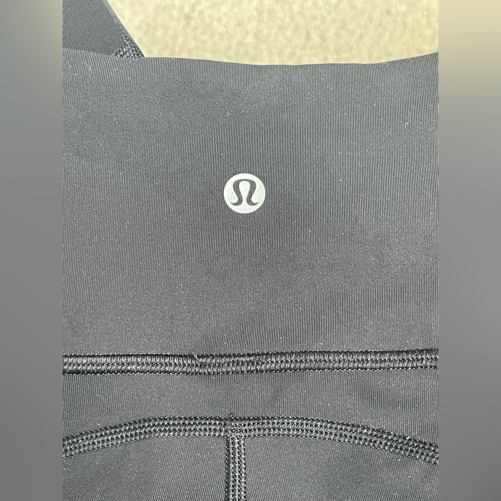 Long lululemon sz 4 leggings like new from smoke free pet free home.
